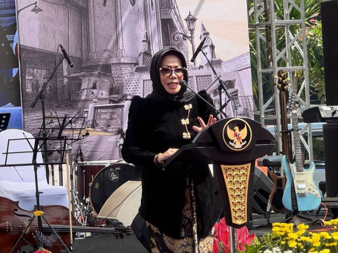 
 .Gelar Festival Kota Lama,Sidoarjo Kenalkan ciri Khas Makanan Berbahan Dasar Petis.