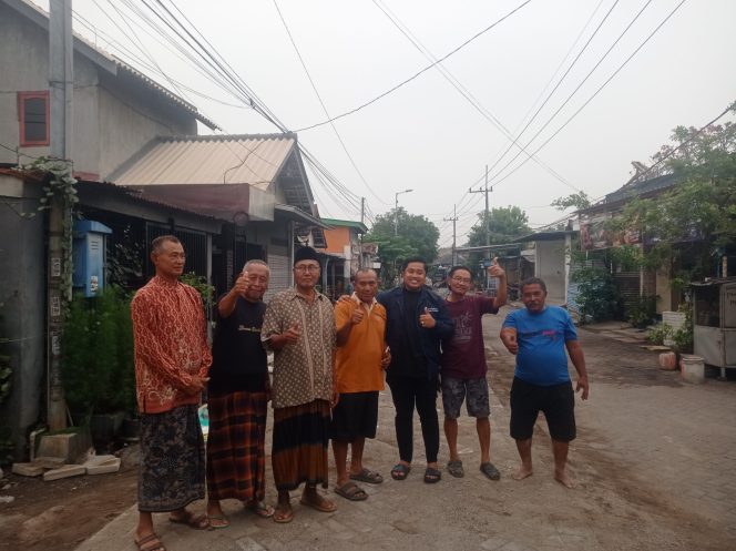 
 pavingisasi Jalan Lingkungan di Desa Kalitengah Dusun Kedunganten Utara RT 01/02 Berjalan Lancar