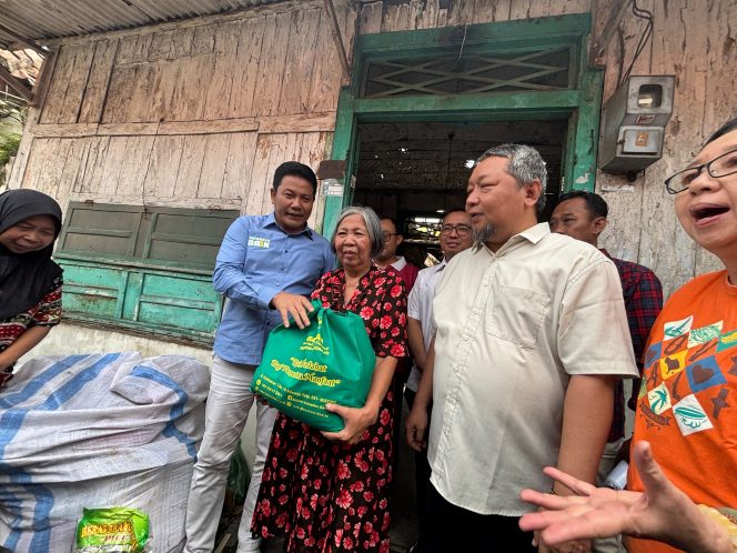 
 *Pemkab Sidoarjo Perbaiki Empat Rumah Tak Layak Huni*