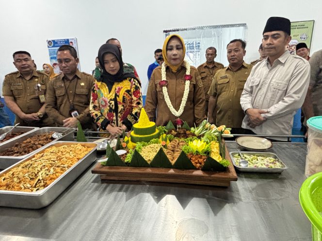 
 Wabup Sidoarjo Resmikan Dapur SPPG MBG di Prambon, Tekankan Pengawasan Bersama*
