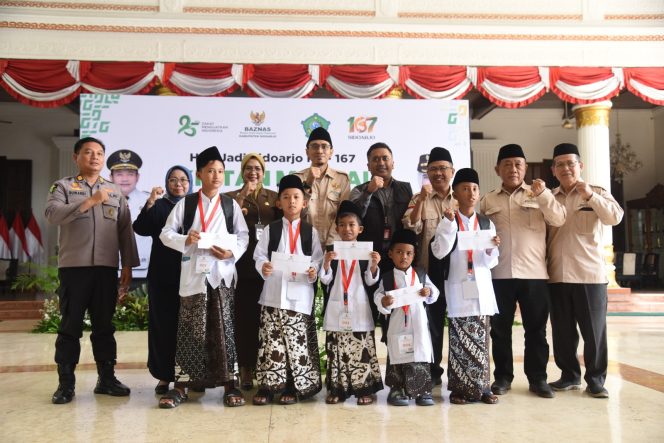 
 Pemkab Sidoarjo Khitan Gratis 165 Anak*