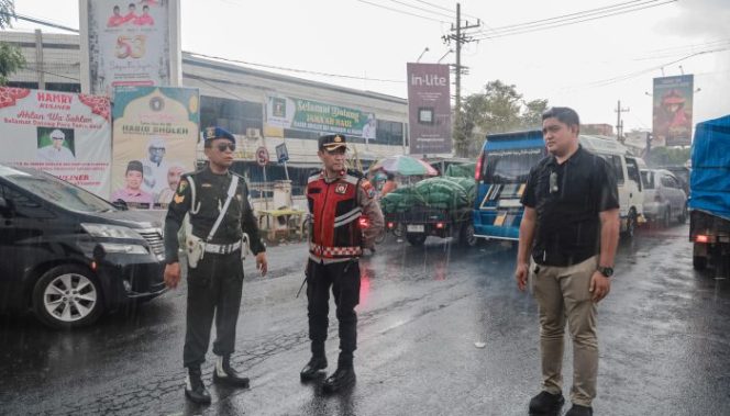 
 Kapolres Jember Pimpin Langsung Keamanan Kegiatan Haul Habib Sholeh bin Muchin Al Hamid 